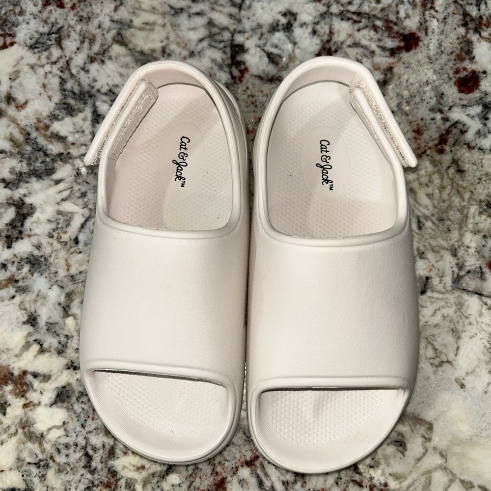 Cat & Jack Kids White Sandals Girl/Toddler 11 Never Worn